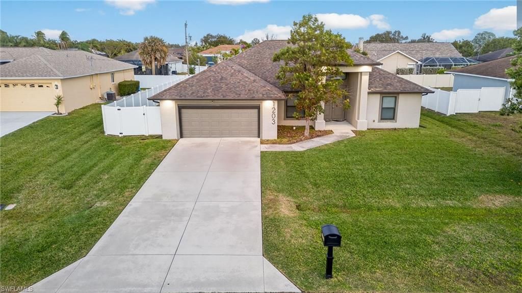 Image 28 of property listing at 1203 SW 11th PL, Cape Coral, FL 33991