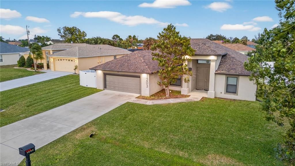 Image 29 of property listing at 1203 SW 11th PL, Cape Coral, FL 33991