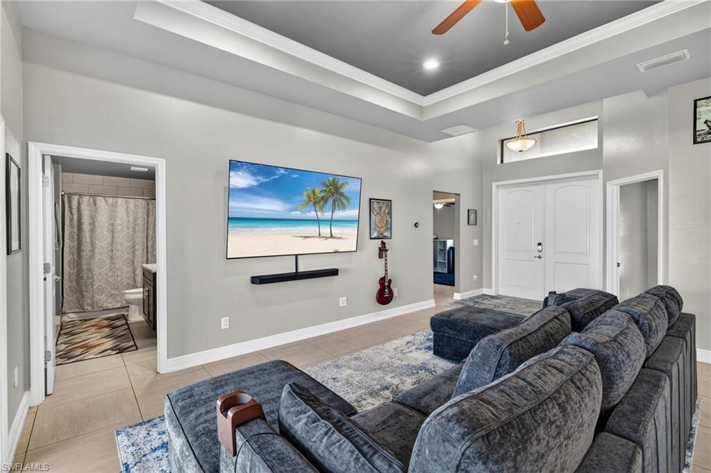 Image 7 of property listing at 1203 SW 11th PL, Cape Coral, FL 33991