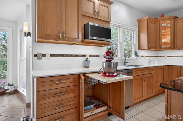 305 Berry Brook Court, Wildwood, MO 63011