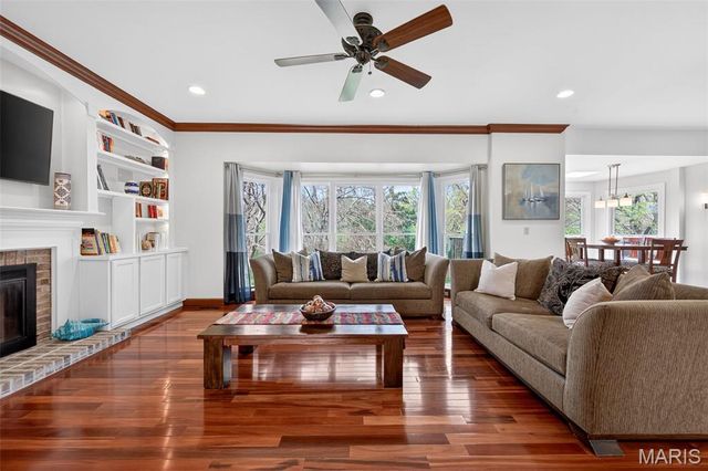 305 Berry Brook Court, Wildwood, MO 63011