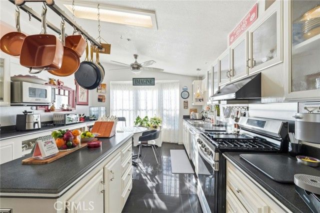 13691 gavina Avenue 463, Sylmar (los Angeles), CA 91342