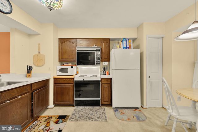 14121 STARBIRD CT, Centreville, VA 20121