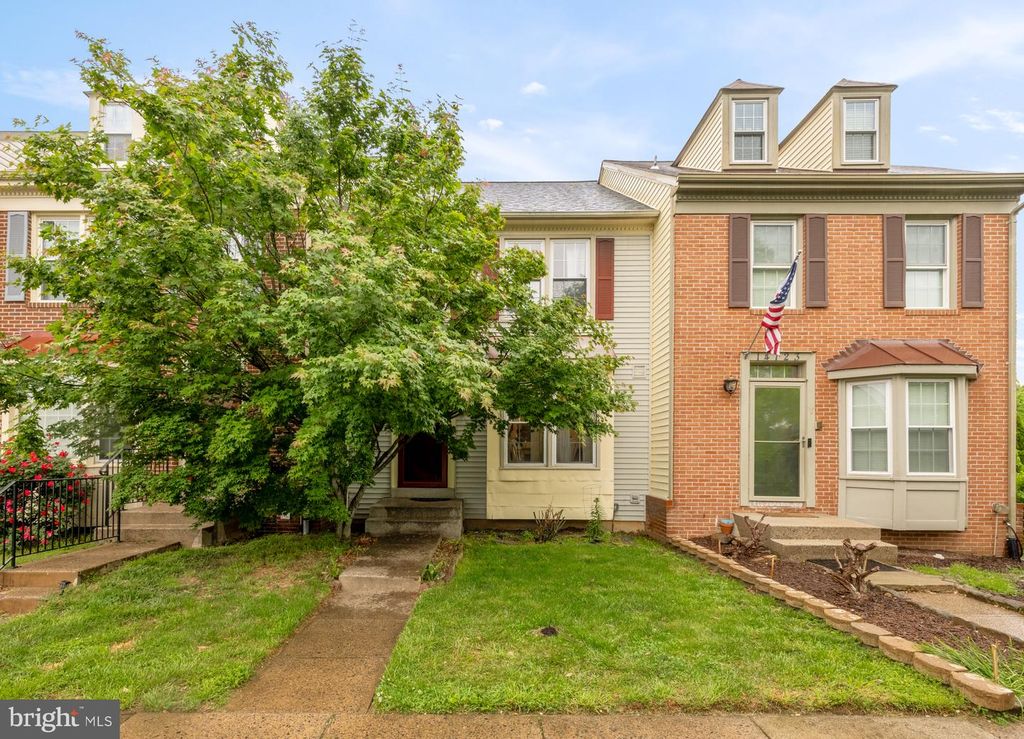 14121 STARBIRD CT, Centreville, VA 20121