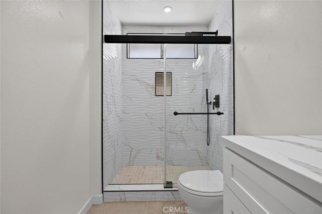 8454 Grenoble, Sunland, CA 91040