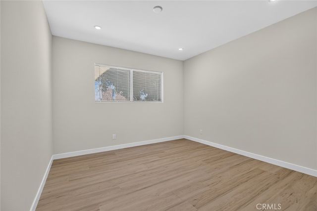 8454 Grenoble, Sunland, CA 91040