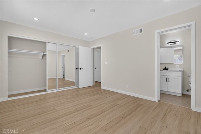 8454 Grenoble, Sunland, CA 91040