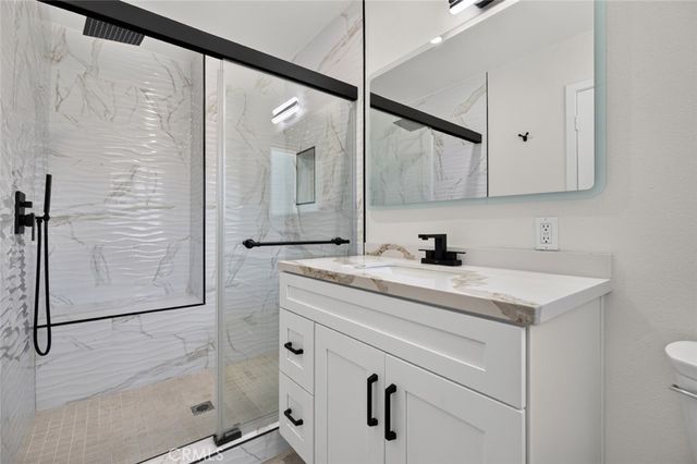 8454 Grenoble, Sunland, CA 91040