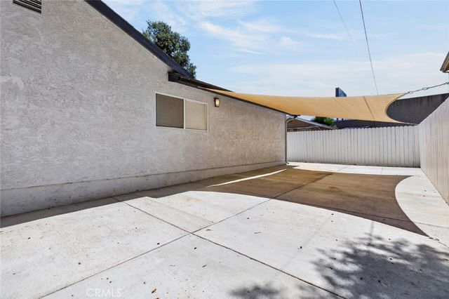8454 Grenoble, Sunland, CA 91040