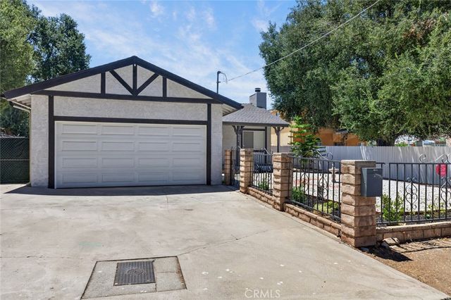 8454 Grenoble, Sunland, CA 91040