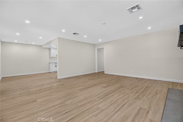 8454 Grenoble, Sunland, CA 91040