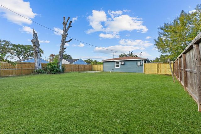 5406 Firefly Street, Houston, TX 77017