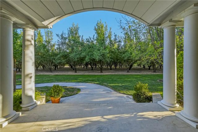 11126 Livingston Cressey Road, Livingston, CA 95334