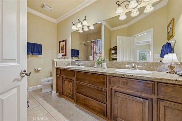 11126 Livingston Cressey Road, Livingston, CA 95334