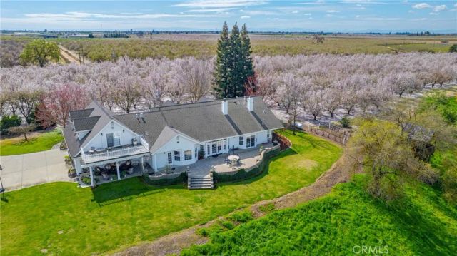 11126 Livingston Cressey Road, Livingston, CA 95334