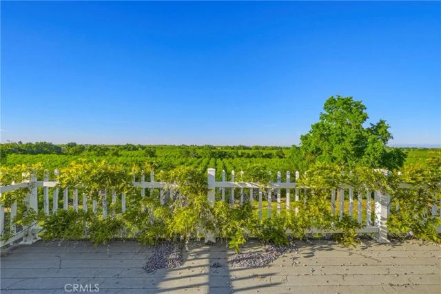 11126 Livingston Cressey Road, Livingston, CA 95334