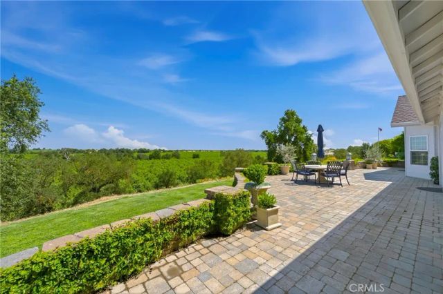 11126 Livingston Cressey Road, Livingston, CA 95334