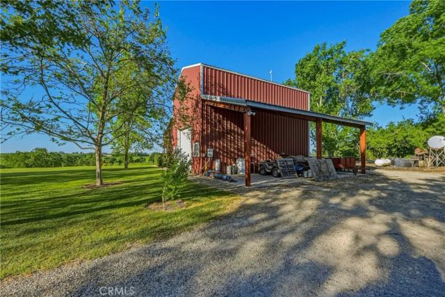 11126 Livingston Cressey Road, Livingston, CA 95334