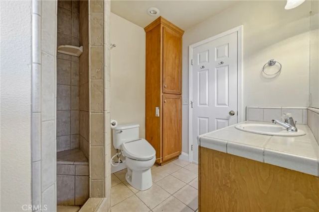 11126 Livingston Cressey Road, Livingston, CA 95334