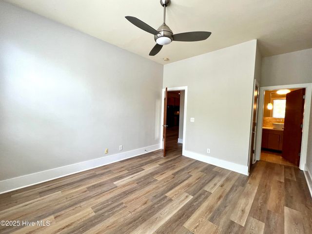 801 N 4th Street Apt 204, Wilmington, NC 28401