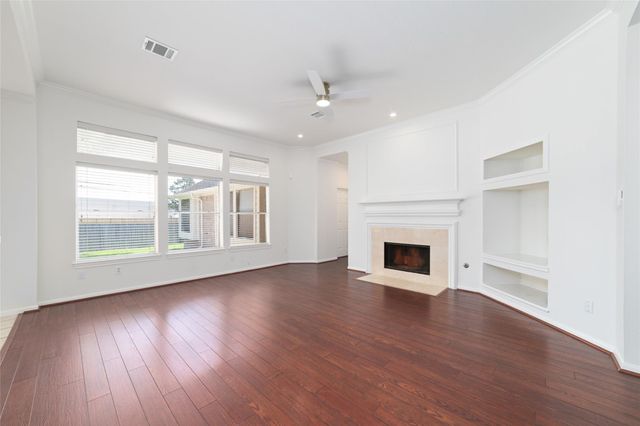 2014 Mabry Mill Road, Houston, TX 77062