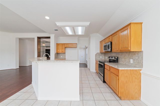 2014 Mabry Mill Road, Houston, TX 77062