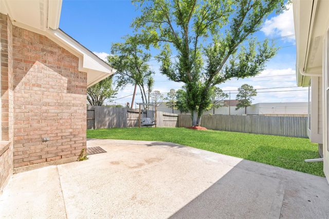 2014 Mabry Mill Road, Houston, TX 77062
