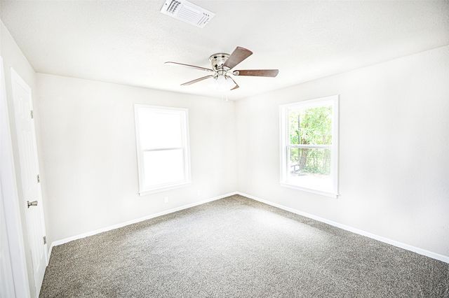 190 Trail Drive, Bowie, TX 76230