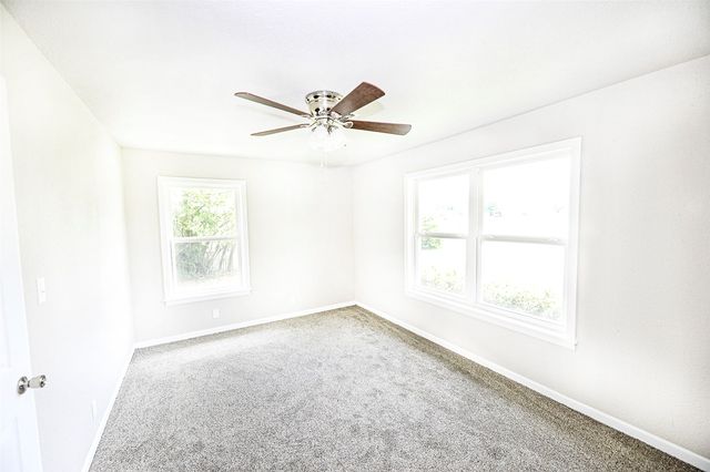 190 Trail Drive, Bowie, TX 76230