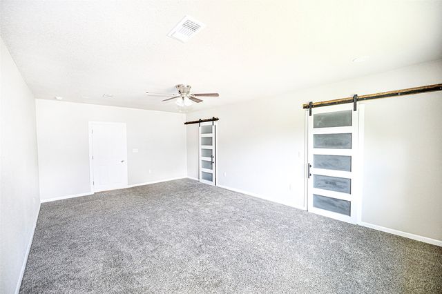 190 Trail Drive, Bowie, TX 76230