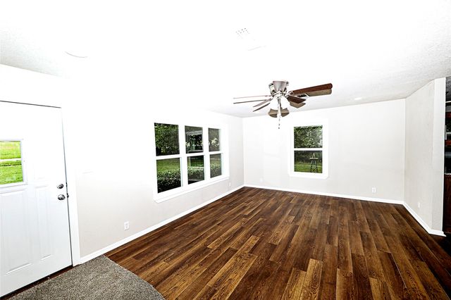 190 Trail Drive, Bowie, TX 76230