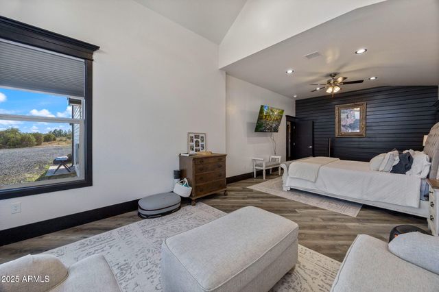 7106 Long Road, Show Low, AZ 85901