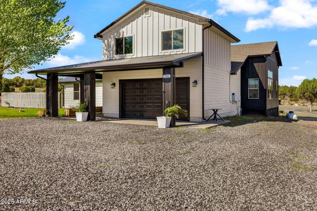 7106 Long Road, Show Low, AZ 85901