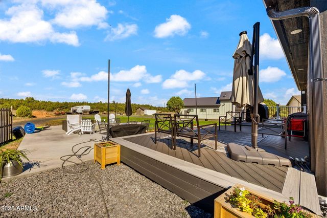 7106 Long Road, Show Low, AZ 85901