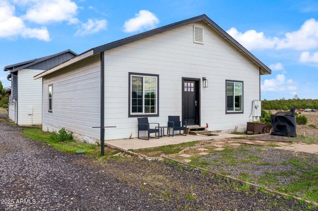 7106 Long Road, Show Low, AZ 85901