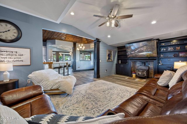 7106 Long Road, Show Low, AZ 85901