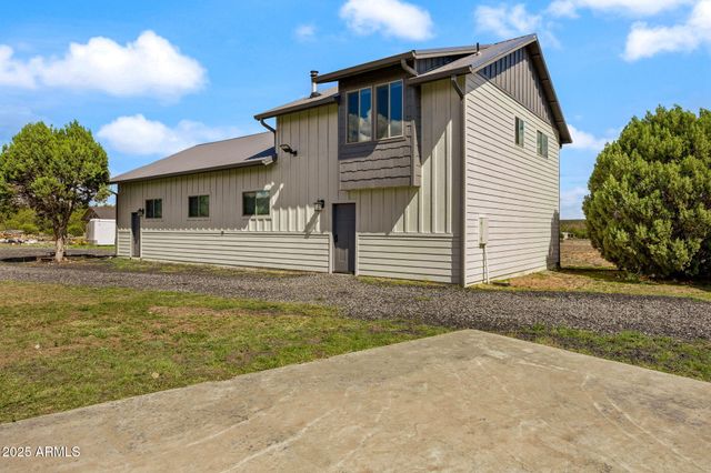 7106 Long Road, Show Low, AZ 85901