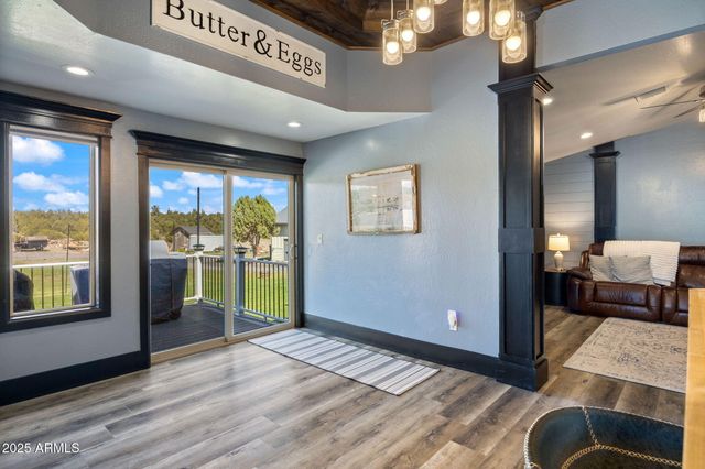 7106 Long Road, Show Low, AZ 85901