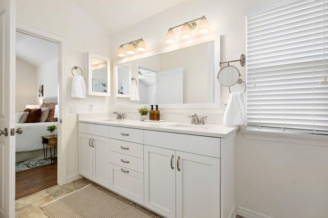 2201 Kerr TRL, Cedar Park, TX 78613