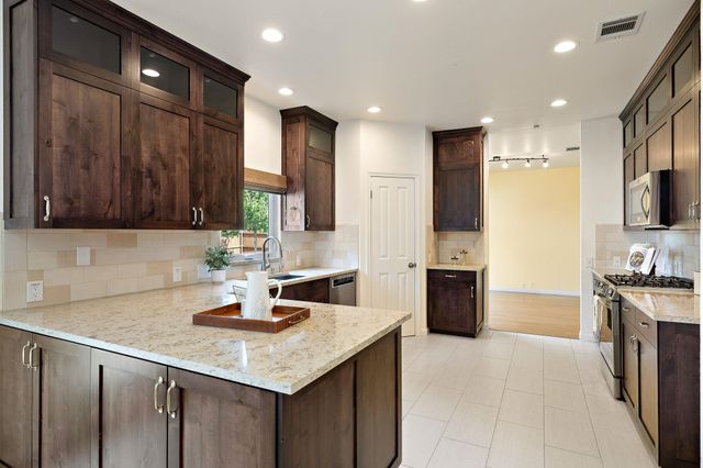 2201 Kerr TRL, Cedar Park, TX 78613