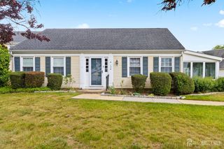136 Plymouth Lane, Monroe, NJ 08831