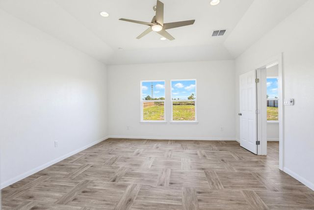 201 El Rey DR, Kyle, TX 78640