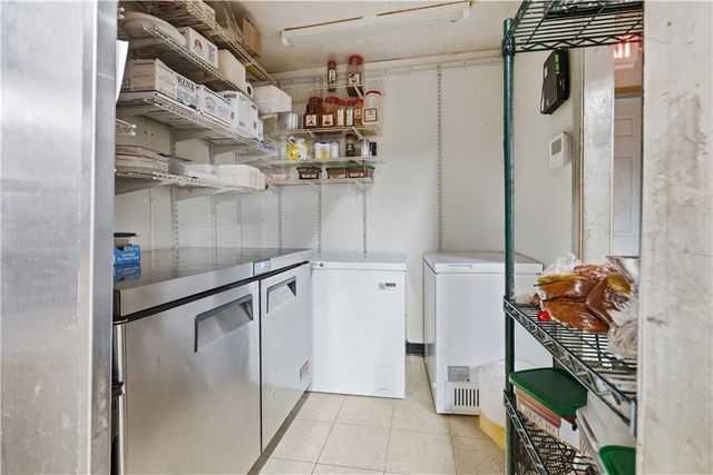 620 Killingly Street, Johnston, RI 02919