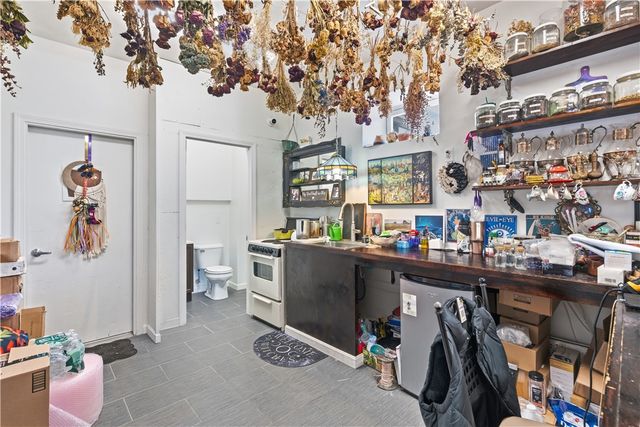 620 Killingly Street, Johnston, RI 02919