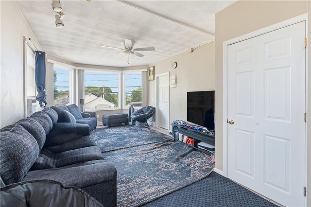 620 Killingly Street, Johnston, RI 02919