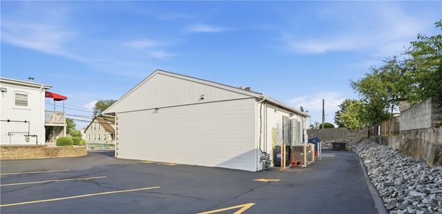 620 Killingly Street, Johnston, RI 02919