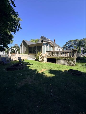 67 Rosewood Road, Kings Park, NY 11754