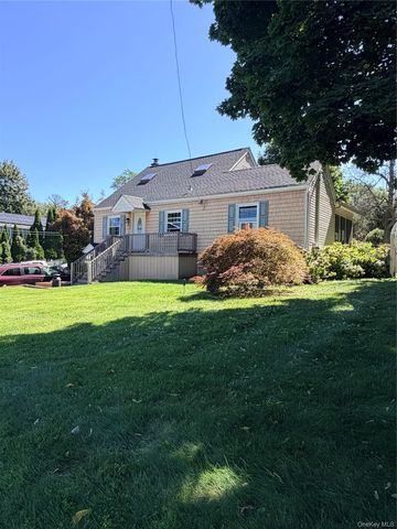 67 Rosewood Road, Kings Park, NY 11754