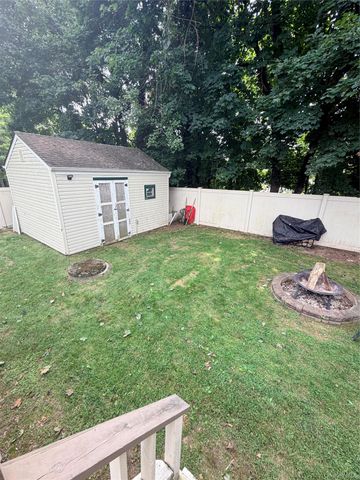 67 Rosewood Road, Kings Park, NY 11754