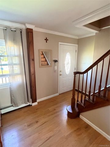 67 Rosewood Road, Kings Park, NY 11754